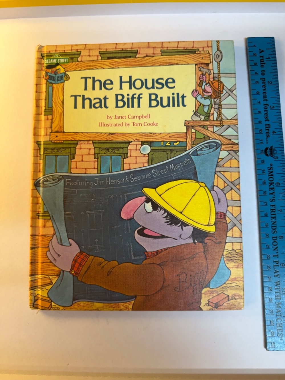 🎉vintage 1980 hardcover edition of The House That Biff Built, Sesame Street